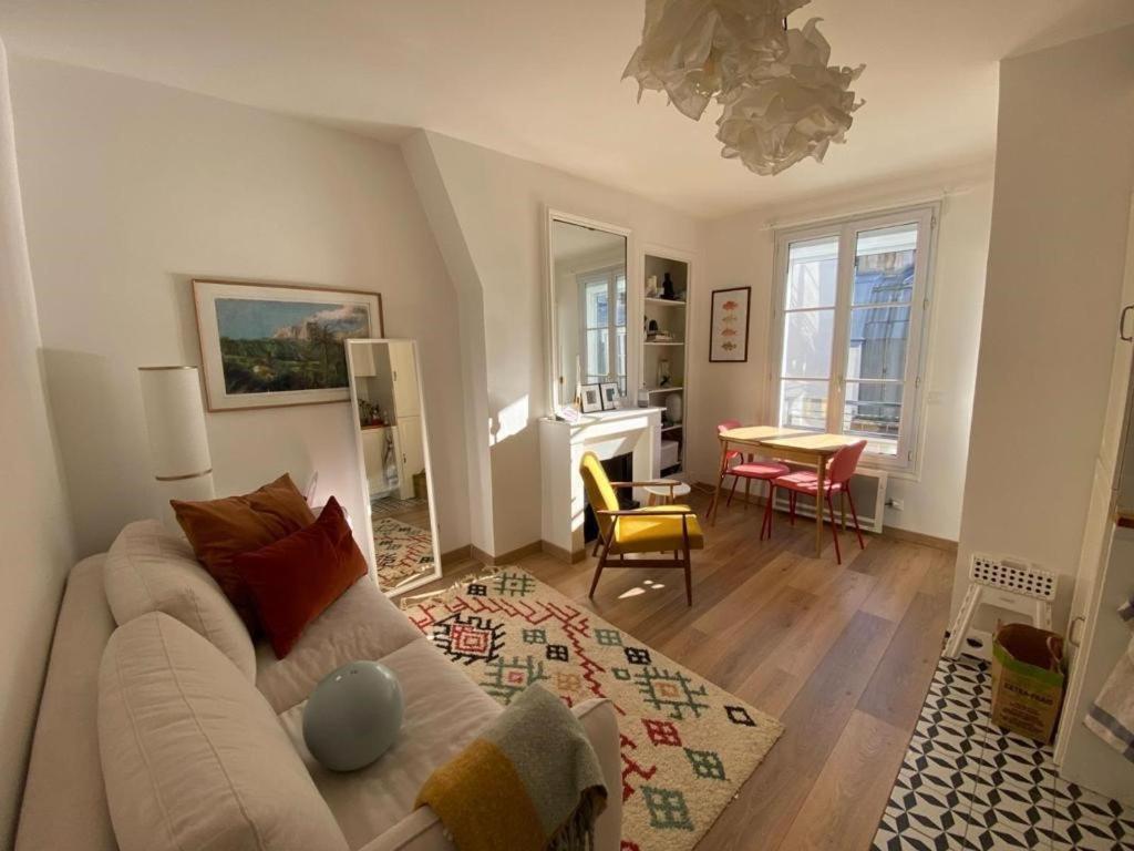 Modern Appartement W/ Tour Eiffel View In The 7Th Paris Exterior foto